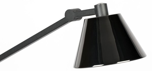 Černá kovová stojací lampa ZUIVER LUB