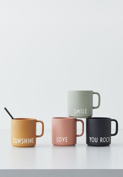 Design Letters Porcelánový hrnek s ouškem YOU ROCK DL174