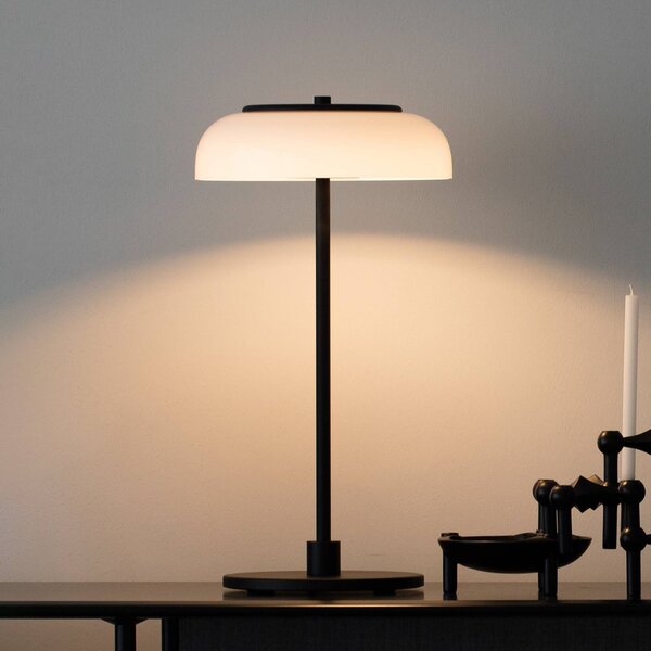 Nuura Aps LED stolní lampa Blossi, výška 43 cm, černá/opálová, stmívatelný, Černá, Obývací pokoj / jídelna, kov, Skandinávský