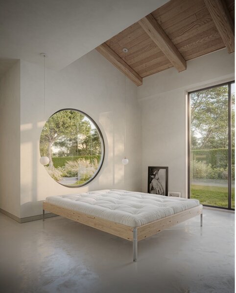 Dvoulůžková postel z borovicového dřeva s roštem v přírodní barvě 180x200 cm Core – Karup Design