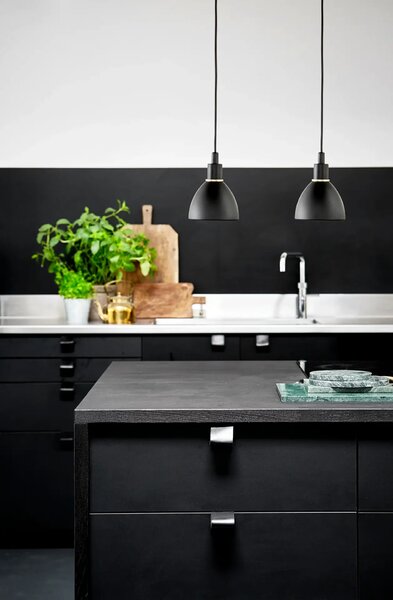 Kovový lustr NORDLUX Ray sada 2 ks Varianta: Ø 120 x 165 mm, E14, 40 W, černá