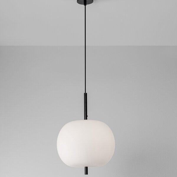 Opálově bílé skleněné závěsné světlo Nova Luce Lato 30 cm s černým zavěšením