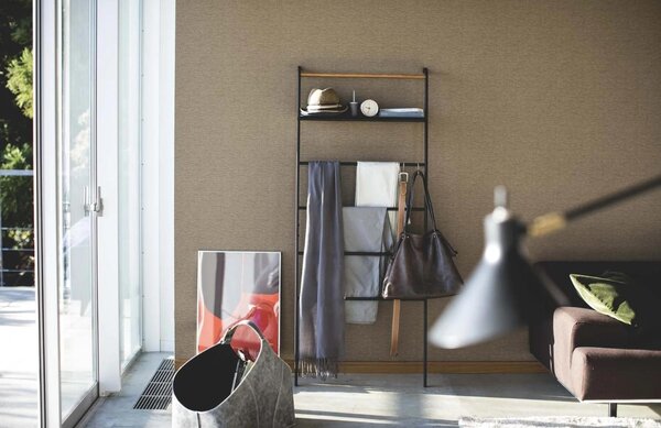 Černý kovový stojací věšák s policí Yamazaki Tower 160 cm
