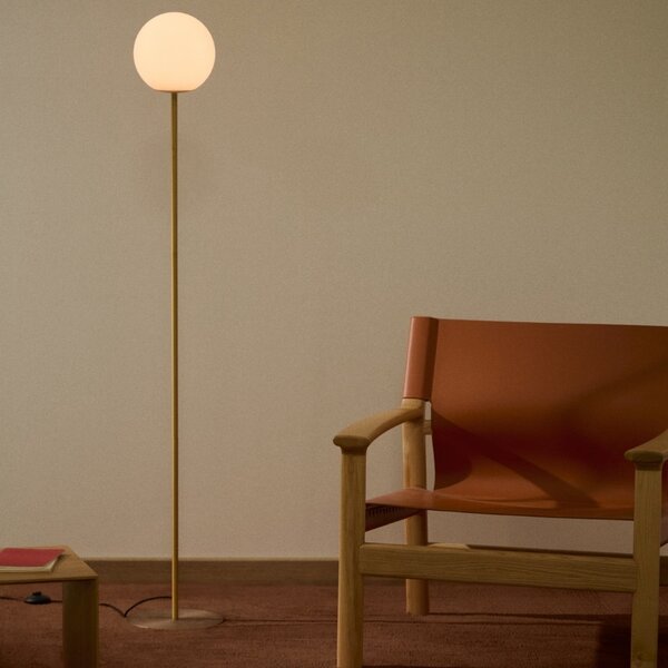 Kave Home Zlatá kovová stojací lampa Brisia 155 cm