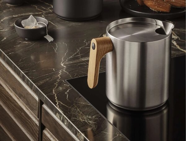 Eva Solo Nordic Kitchen indukční konvice 1 l černá | designová konvice na indukci