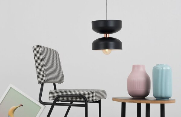 Nordic Design Černé kovové závěsné světlo Femme S