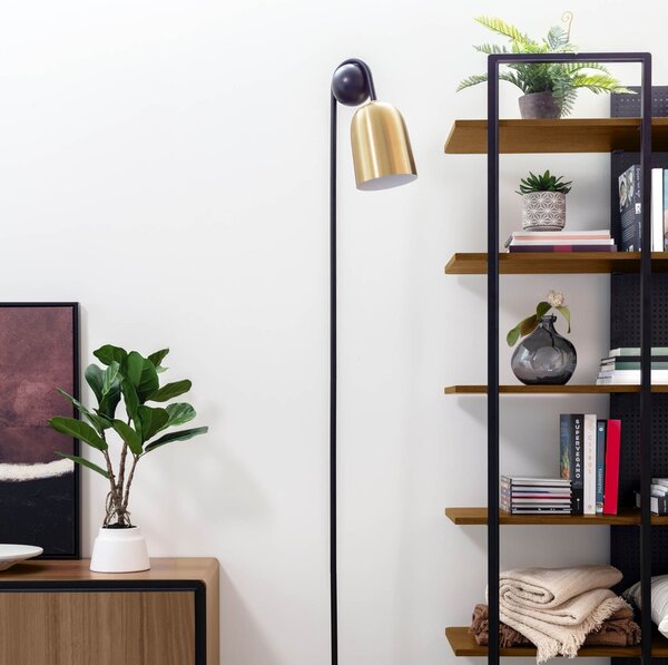 Zlatá kovová stojací lampa Kave Home Natsumi 180 cm