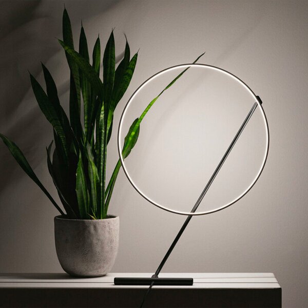 KDLN designové stolní lampy Poise