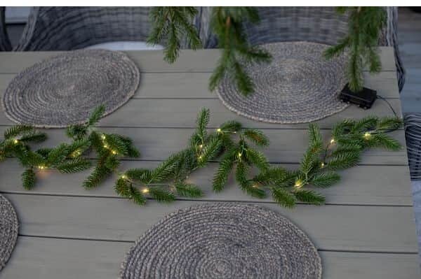 Svítící LED girlanda Ema 180 cm