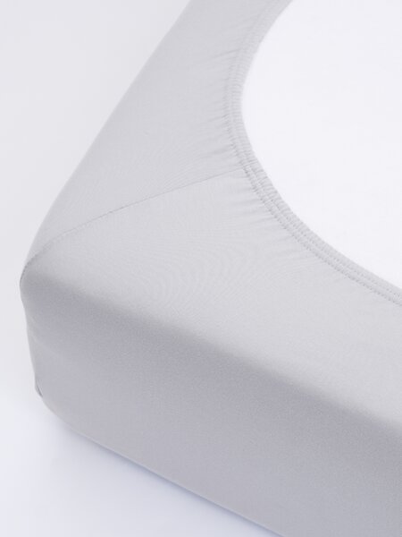 Jersey prostěradlo do postýlky s elastanem Deluxe 70 × 140 cm – světle šedé