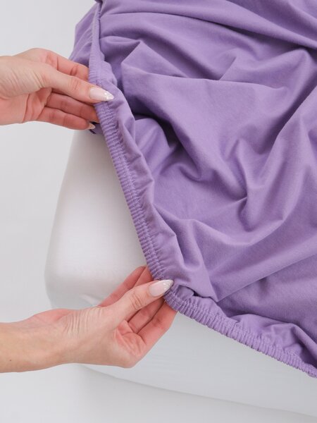 MK Lůžkoviny Jersey prostěradlo s elastanem 120 × 200 cm – levandulové