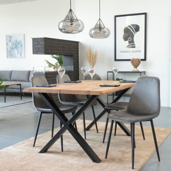 Nordic Living Dubový jídelní stůl Tolon 140x95 cm