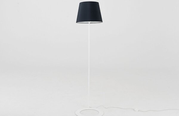 Nordic Design Černá kovová stojací lampa Shadow