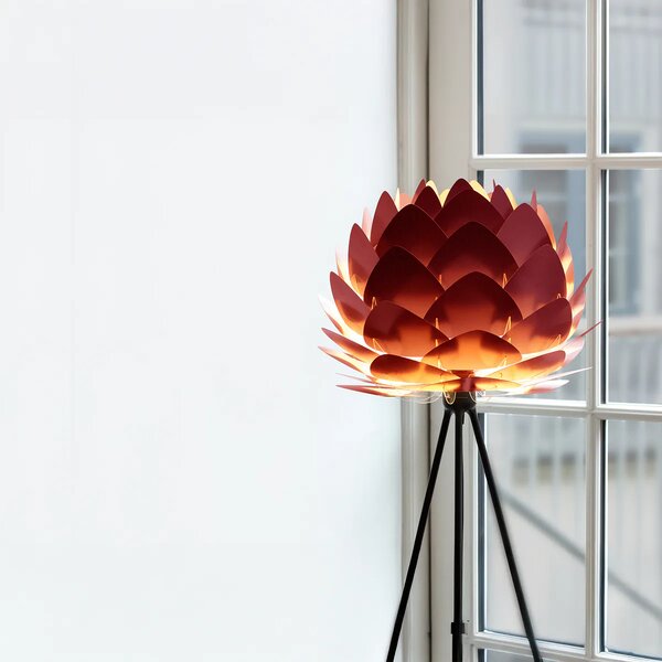 Umage Stojan pod lampu Tripod UMAGE, Ø 66 cm, v. 109 cm Barva: Mosaz