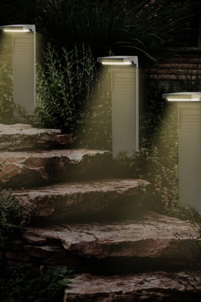 Solární LED zahradní lampa na zahradní sloup se senzorem soumraku