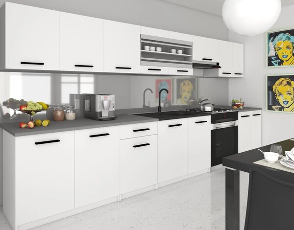Kuchyňský nábytek 320 cm bílá matná s pracovní deskou
