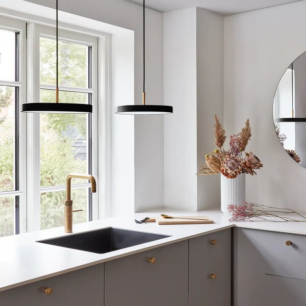 Umage Závěsné LED svítidlo ASTERIA, 14W, Ø 31 cm, CRI83, 3000K nestmívatelné Barva: Šedá