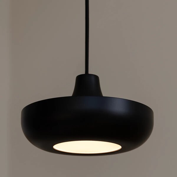 Umage Závěsné LED svítidlo CASSINI, 14W, Ø 20 cm, 3000K nestmívatelné Barva: Černá