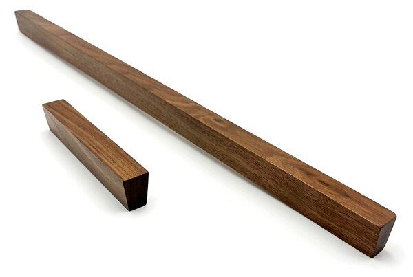 In-Design Nábytková úchytka NODY ořech americký lakovaný Rozteč úchytky (mm): 128