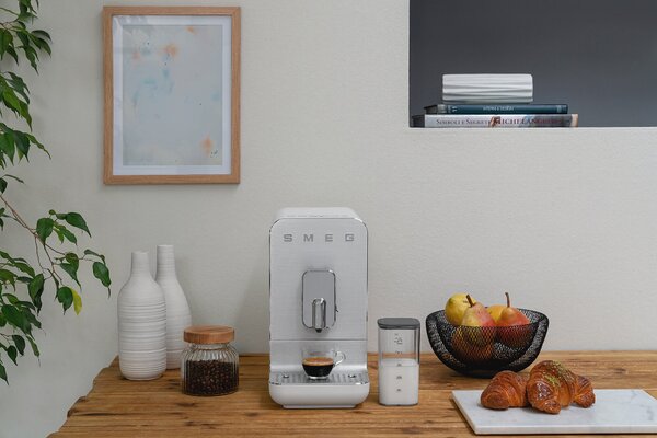 Smeg BCC13WHMEU Presovač Collezione bílý matný