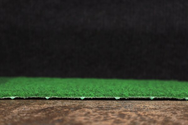 Umělá tráva Wembley zelená - Spodní část s nopy (na pevné podklady) cm