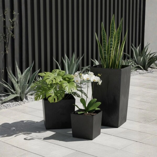 PLASTOVÝ KVĚTINÁČ FLORE 41X39,5X39,5 CM IMITACE BETONU ČERNÁ