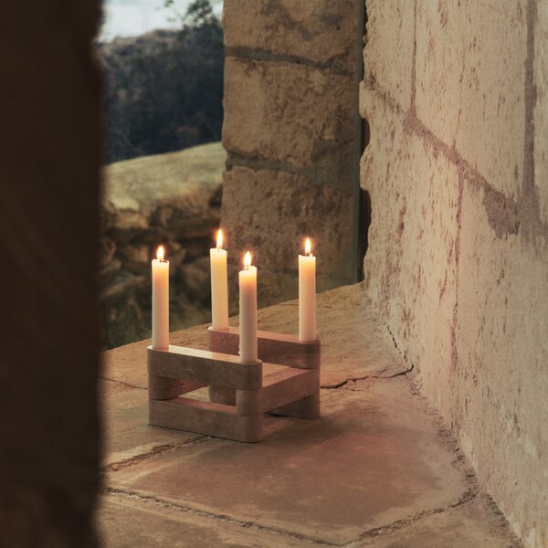 FERM LIVING Modulární svícen Newel, Travertine