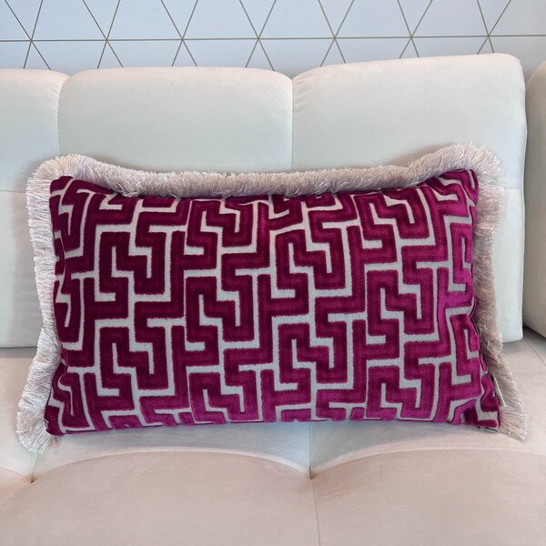BOHOLOGY Růžový sametový povlak na polštář Labyrinth 30 x 50 cm s třásněmi