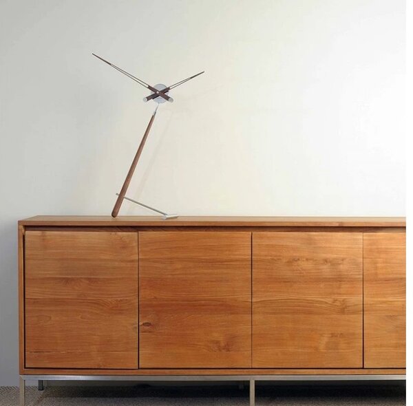 Designové stolní hodiny Nomon Puntero Walnut N 94cm