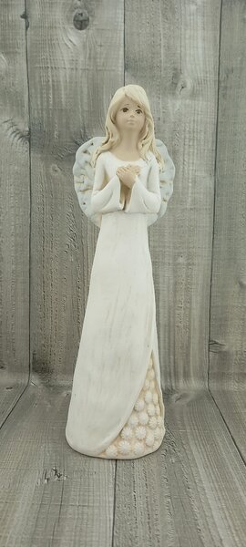 Anděl s květovanou sukní