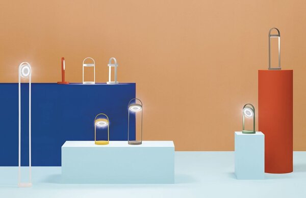 Pedrali Stříbrná kovová bezdrátová stolní LED lampa Giravolta 33 cm