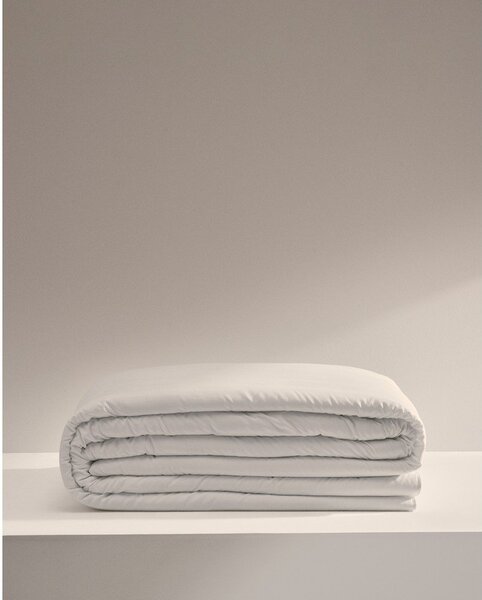 Celoroční přikrývka 240x220 cm Mistral – Kave Home