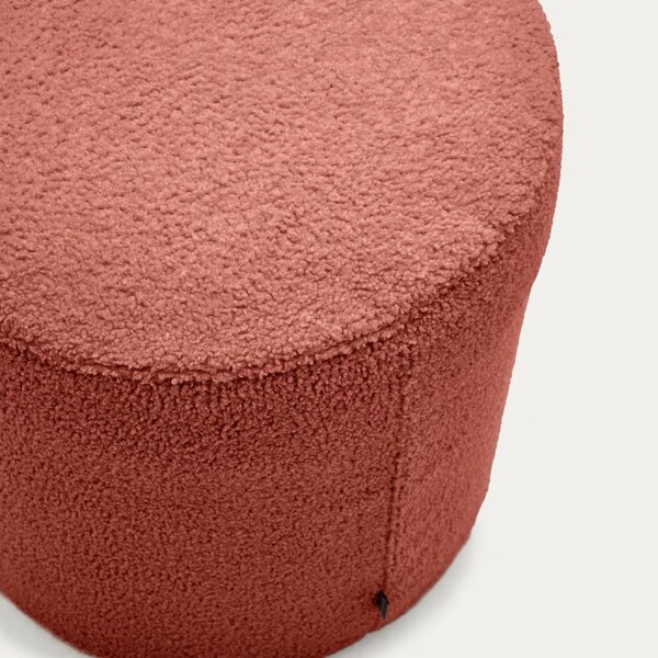Terakotově červený bouclé taburet Kave Home Kaeli 43 cm
