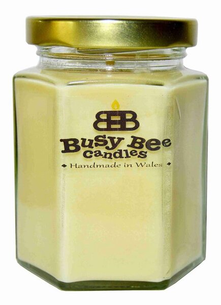 Busy Bee Candles Classic svíčka vel.MEDIUM Bakewell Slice