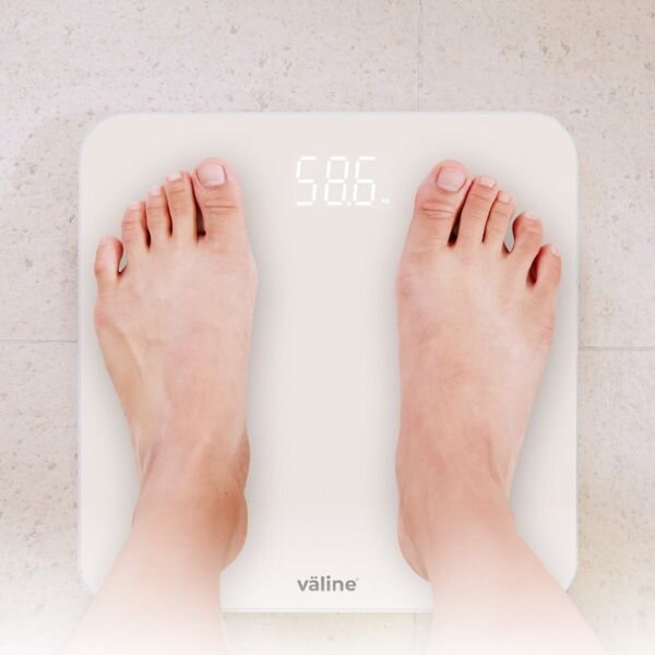 Digitální váha Väline Kocarli, max 180kg, na 3 baterie AAA, tvrzené sklo, bílá