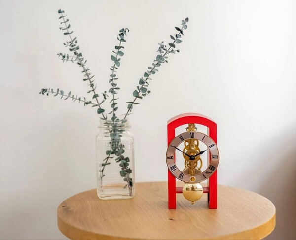 Stolní mechanické kyvadlové hodiny 23015-360721 Hermle 18cm