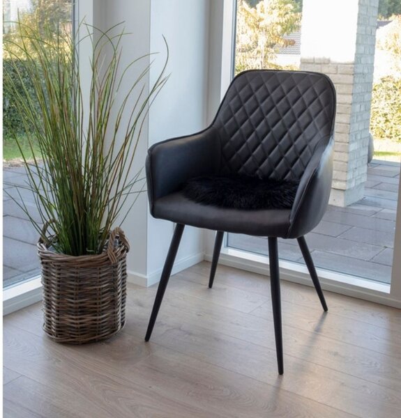 Nordic Living Černý podsedák Lenny 35 cm z ovčí kůže