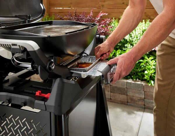 Weber Plynový gril Q2200N Premium Stand