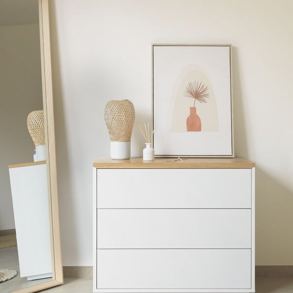 Bílá lakovaná komoda Kave Home Abilen 90 x 36 cm