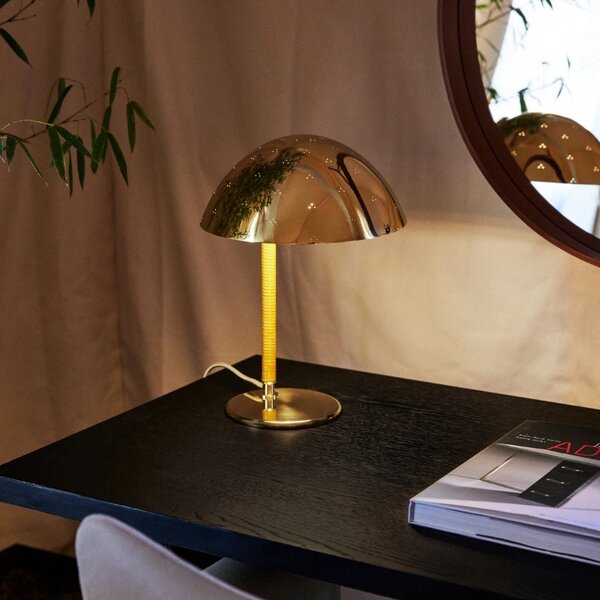 GUBI Kovová stolní lampa 9209