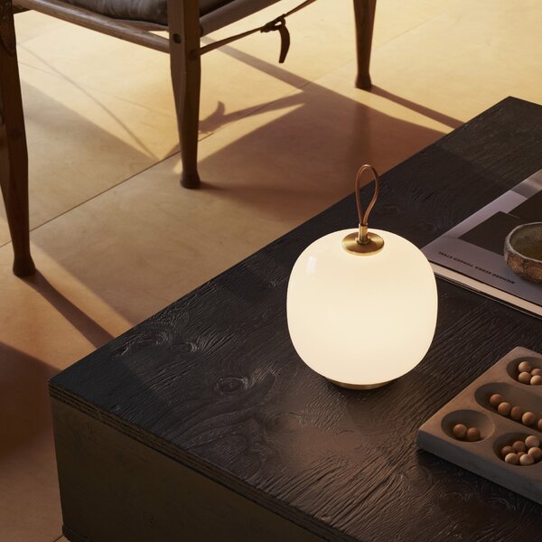 Přenosná stmívatelná lampa VL 45 Radiohus / Glossy Pale Rose Glass