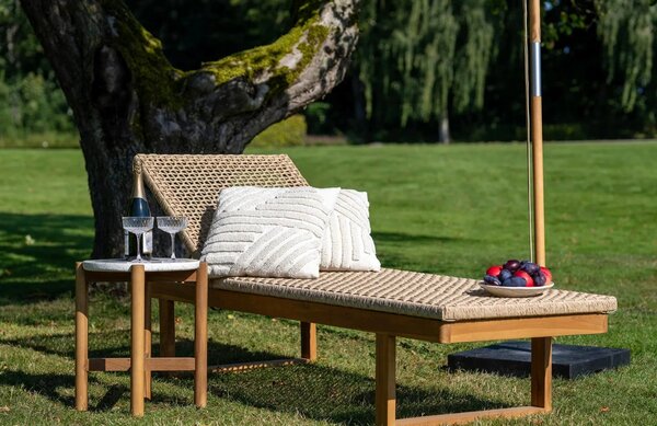 Nordic Living Teakové zahradní lehátko Deren