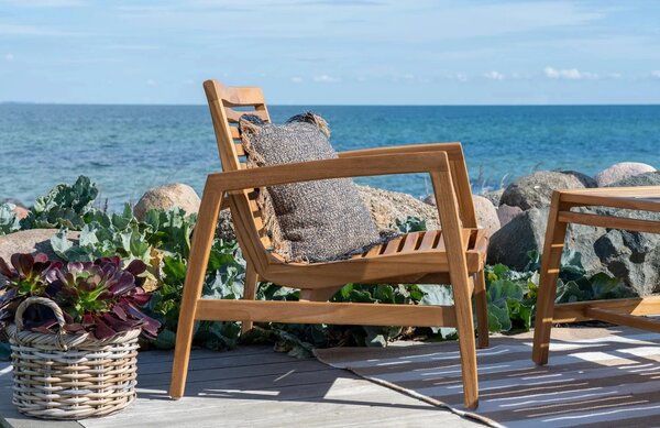 Nordic Living Teakový zahradní set lavice, dvou křesel a stolku Santander