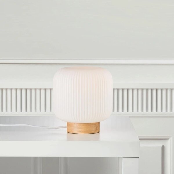 Nordlux Opálově bílá skleněná stolní lampa Milford s dřevěnou podstavou