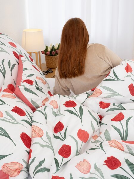 MK Lůžkoviny Bavlněné povlečení Renforcé - Květy tulipánů červené 140 × 200 cm, 70 x 90 cm