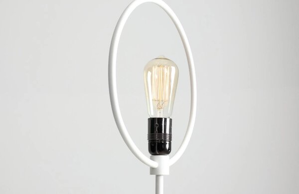 Nordic Design Bílá kovová stolní lampa Wheel