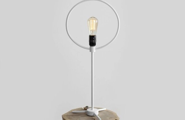 Nordic Design Bílá kovová stolní lampa Wheel