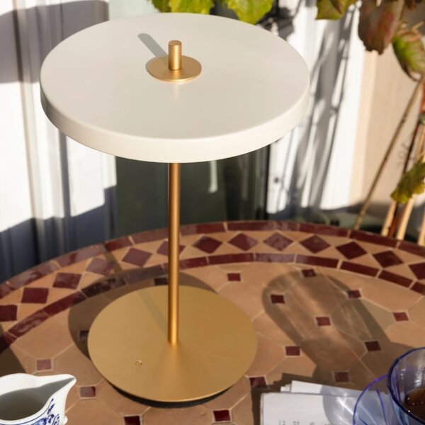 Umage Bílo-černá kovová stolní nabíjecí LED lampa Asteria