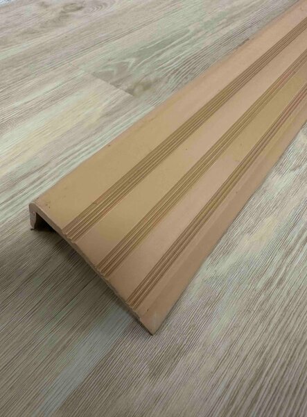 Schodová hrana 453 - béžová - 8,2x4,5x250 cm