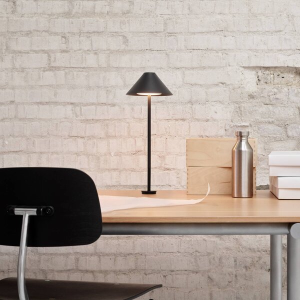 Louis Poulsen Keglen stolní lampa Pin 3000 K černá, stmívatelný, Černá, Obývací pokoj / jídelna, Hliník, Design